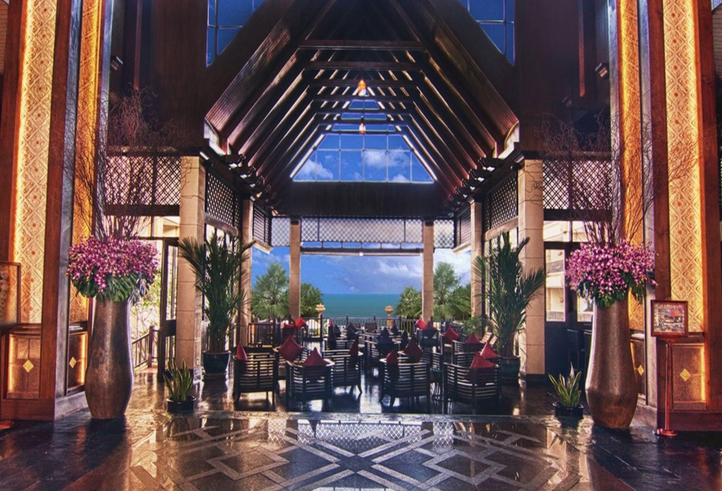 Garden Cliff Resort And Spa Pattaya Exterior foto